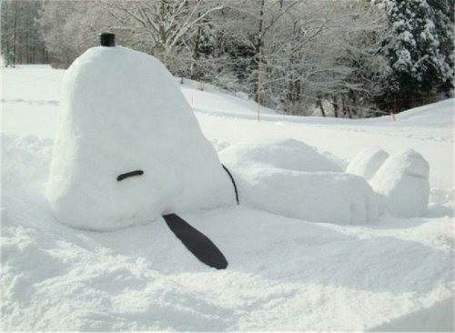 Снежные скульптуры от профессионалов и любителей (17 фото)