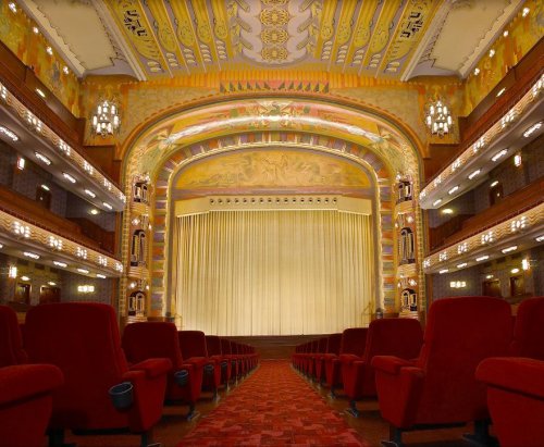 Самые необычные и красивые кинотеатры со всего мира (18 фото)