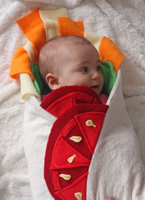 Креативные одеяла, превращающие малышей в очаровательные буррито (6 фото)