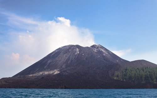 Топ-12: Вулканы, извержение которых может начаться совсем скоро