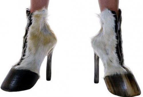 Странные и необычные женские туфли на высоком каблуке (10 фото)