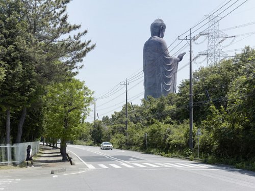 По-настоящему гигантские статуи (19 фото)
