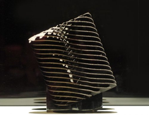 Новоизобретённая обувь от известных дизайнеров (17 фото)