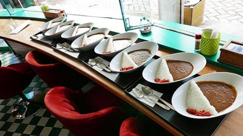 Рисовые плотины в ресторанах Японии (9 фото)