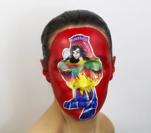Обложки виниловых пластинок, нарисованные на лице (11 фото)