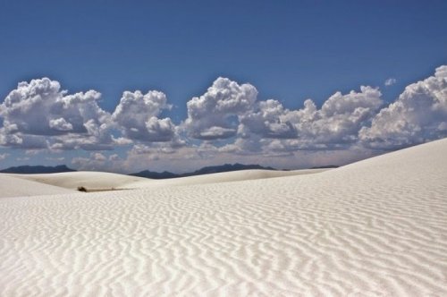 Белоснежная пустыня Уайт-Сандс (10 фото)