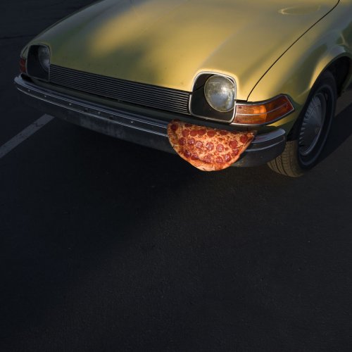 Приключения пиццы в фотографиях Джонпола Дугласа (13 фото)