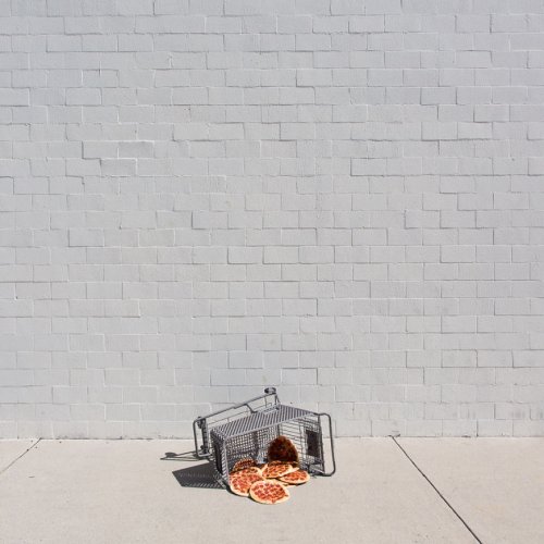 Приключения пиццы в фотографиях Джонпола Дугласа (13 фото)