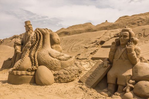 Песочные скульптуры со всего света (19 фото)