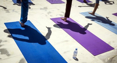 Первый Международный день йоги отметили в 192 странах мира (20 фото)