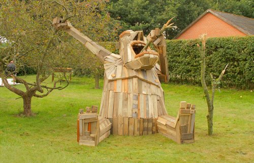 Деревянные скульптуры Томаса Дамбо (9 фото)