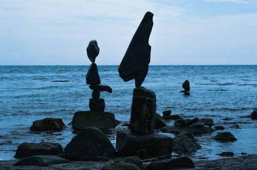 Балансирующие камни Эдриана Грэя (20 фото)