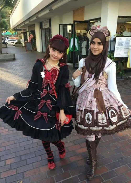 Модный тренд мусульманских лолит, вдохновлённый Японией (13 фото)