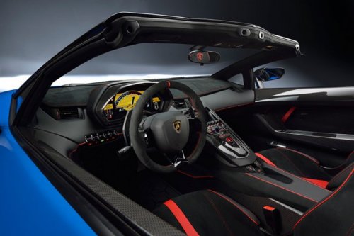 Родстер Lamborghini Aventador Superveloce (9 фото)