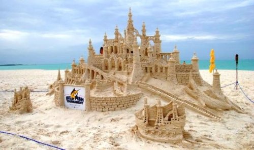 Красивые и удивительные песочные замки (25 фото)