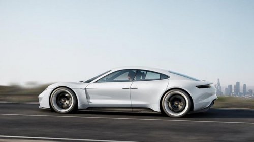 Porsche Mission E: первый электромобиль от Porsche (9 фото)