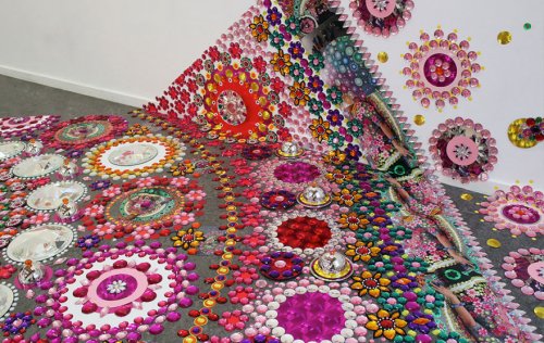 Блестящие  мандалы из тысяч кристаллов, которые создаёт Сьюзан Друммен (14 фото)