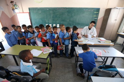 Учебные классы в школах разных стран (17 фото)