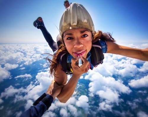 Экстремальные фотографии, сделанные во время прыжков с парашютом (19 шт)