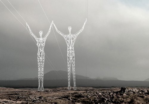 Гигантские статуи людей вместо опор ЛЭП на просторах Исландии (4 фото)