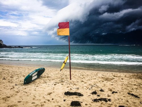 Гигантское облачное цунами над Сиднеем (6 фото)