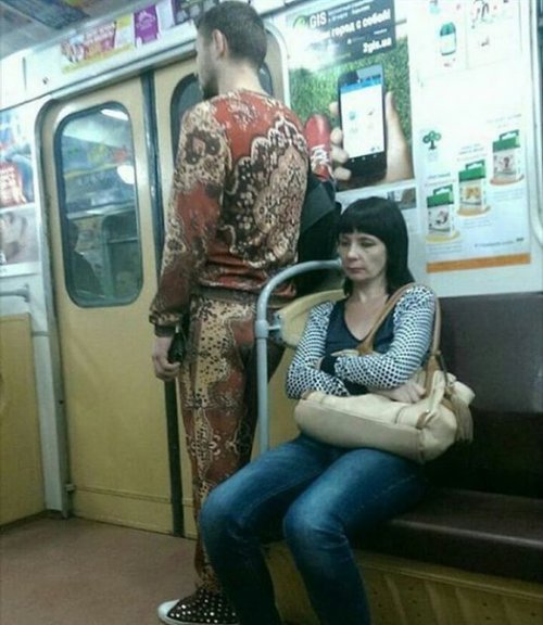 Модники и модницы московского метро (32 фото)