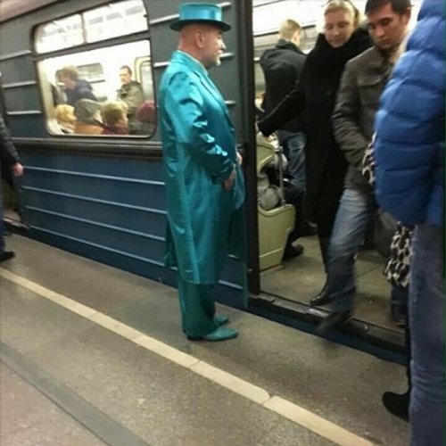 Модники и модницы московского метро (32 фото)