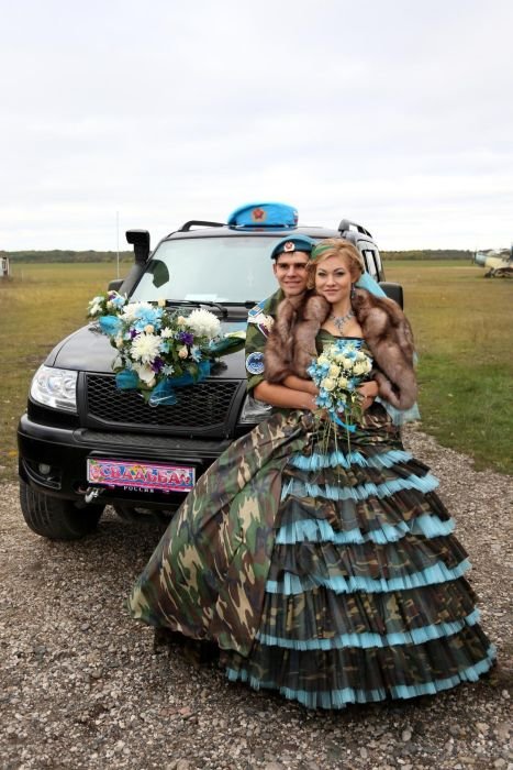 Тематическая свадьба десантника (14 фото)