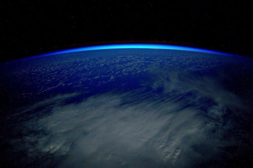 Потрясающие снимки, сделанные с борта МКС (18 фото)