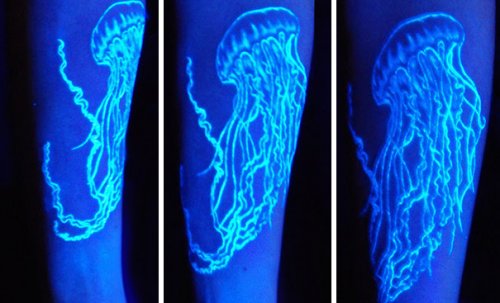 Ультрафиолетовые татуировки (33 фото)