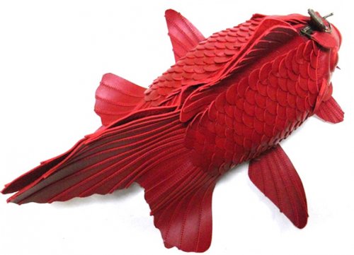 Сумки в виде золотой рыбки от японского дизайнера (7 фото)