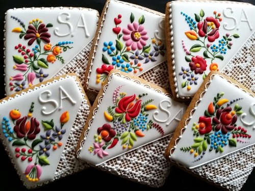 Потрясающее художественное оформление печенья и выпечки (12 фото + видео)