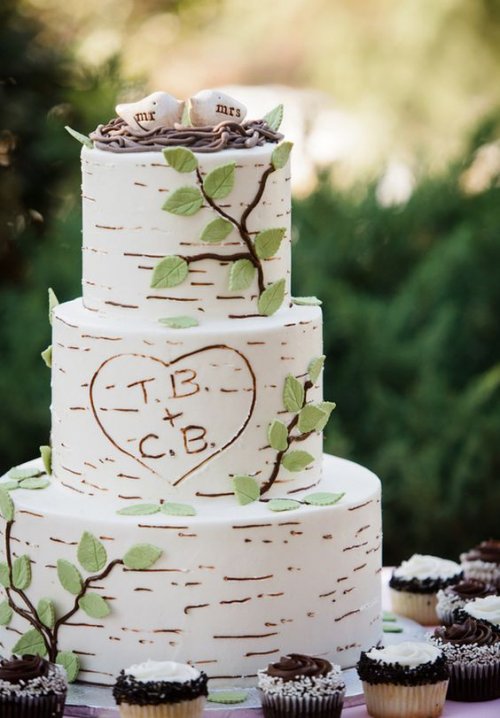 Невероятные свадебные торты (12 фото)