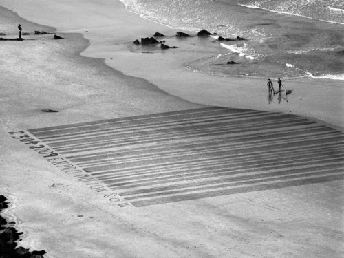 Рисунки на песке Сэма Дугаду (12 фото)