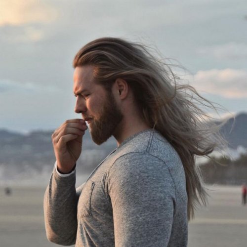 Длинноволосый, широкоплечий блондин Ласс Матберг, покоривший Instagram  (20 фото)