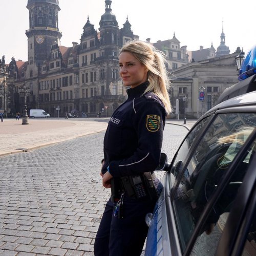 Instagram старшего офицера полиции Германии, которой хотели бы сдаться многие мужчины (16 фото)