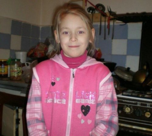 Ученица шестого класса Юлия Колосова спасла во время пожара троих детей (4 фото)