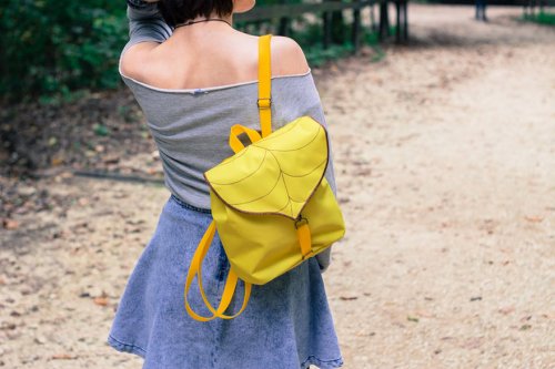 Креативные рюкзаки и сумки в форме листьев