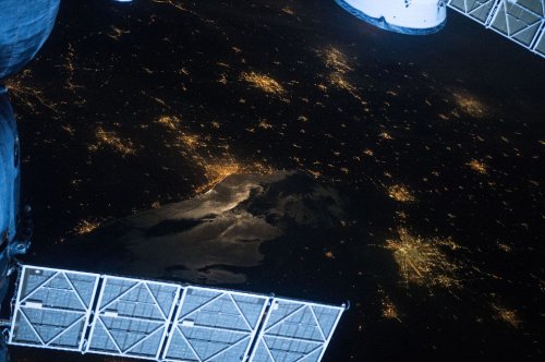 Потрясающие снимки, сделанные с борта МКС (22 фото)