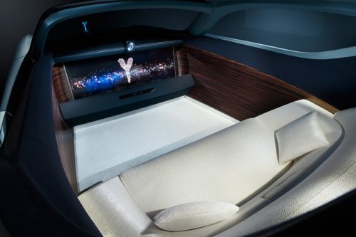 Автомобиль будущего от Rolls-Royce (12 фото)