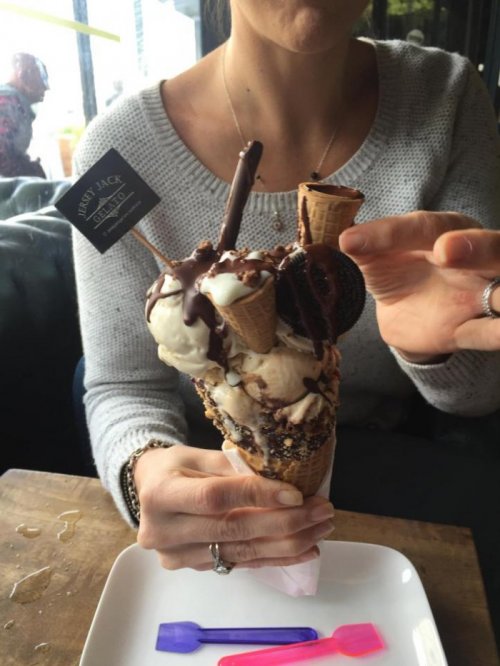 Фудпорн: мороженое и молочные коктейли, которые захочется всем! (19 фото)