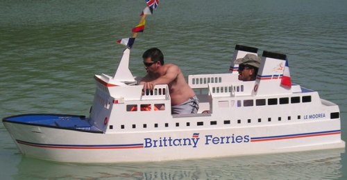 Удивительные лодки, которые поразят вас своей необычностью (10 фото)