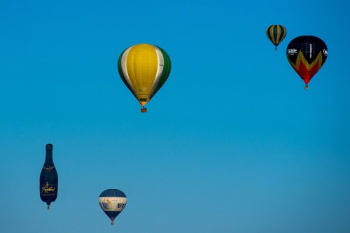 В Каталонии прошёл фестиваль воздушных шаров (15 фото)