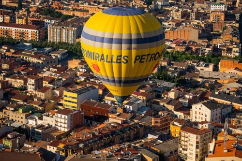 В Каталонии прошёл фестиваль воздушных шаров (15 фото)