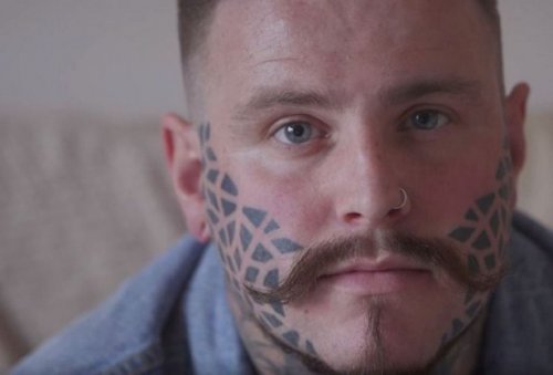 Татуировки на лице (18 фото)