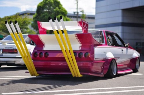 Сумасшедший японский автотюнинг "босодзоку" (11 фото)