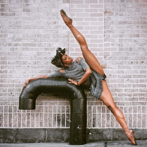 Городской балет в фотографиях Омара Роблеса (19 фото)