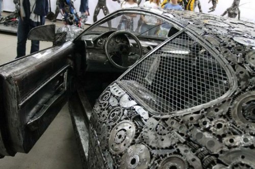 Уникальные экспонаты в необычном музее автомобилей в городе Прушкув (9 фото)
