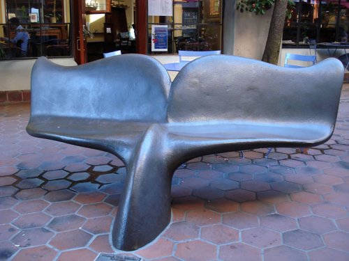 Самые креативные и необычные скамейки со всего мира (34 фото)