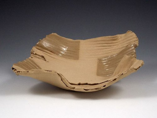 Глиняные чашки, искусно сделанные так, будто они из картона (16 фото)